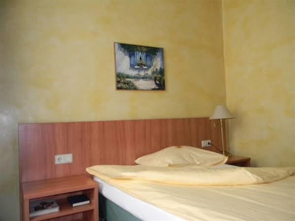Trip Inn Hotel Blankenburg Καρλσρούη Εξωτερικό φωτογραφία